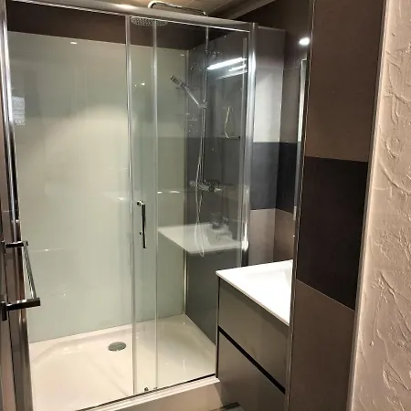 Alojamento de Acomodação e Pequeno-almoço D'hôtes Naturiste Le Jardin Des Hirondelles Blanzaguet-Saint-Cybard