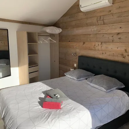 D'hotes Naturiste Le Jardin Des Hirondelles *