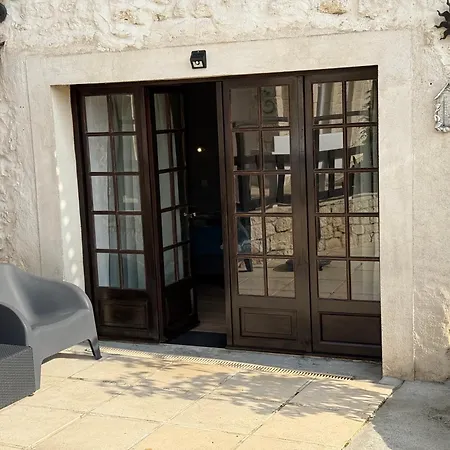 Bed & Breakfast D'hotes Naturiste Le Jardin Des Hirondelles 3*