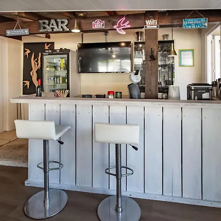 Le Jardin Des Hirondelles Naturiste Couette-café Blanzaguet-Saint-Cybard