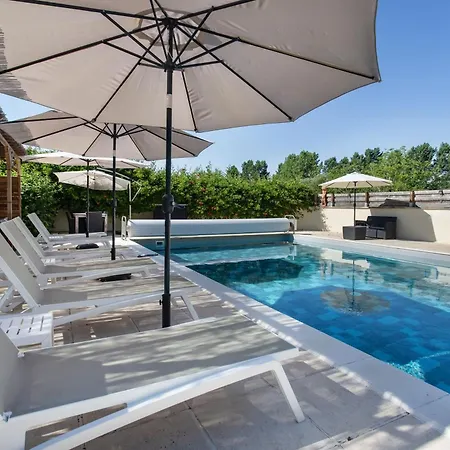Le Jardin Des Hirondelles Naturiste Couette-café Blanzaguet-Saint-Cybard