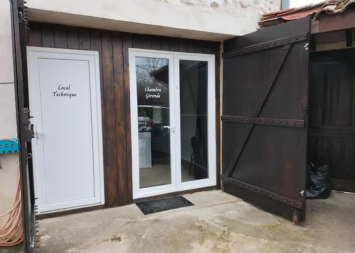 D'hotes Naturiste Le Jardin Des Hirondelles Blanzaguet-Saint-Cybard