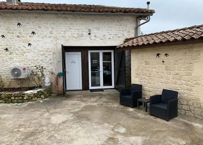 D'hotes Naturiste Le Jardin Des Hirondelles