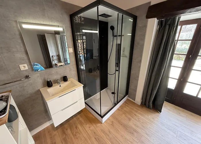 Bed & Breakfast D'hotes Naturiste Le Jardin Des Hirondelles Blanzaguet-Saint-Cybard