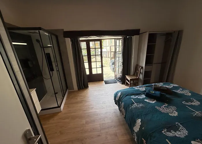 D'hotes Naturiste Le Jardin Des Hirondelles 3*